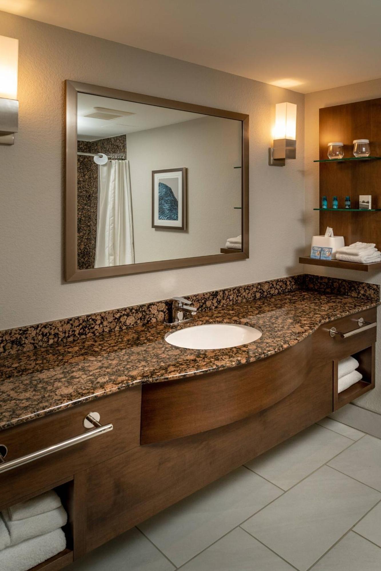 Delta Hotels By Marriott Huntington Mall Barboursville Extérieur photo