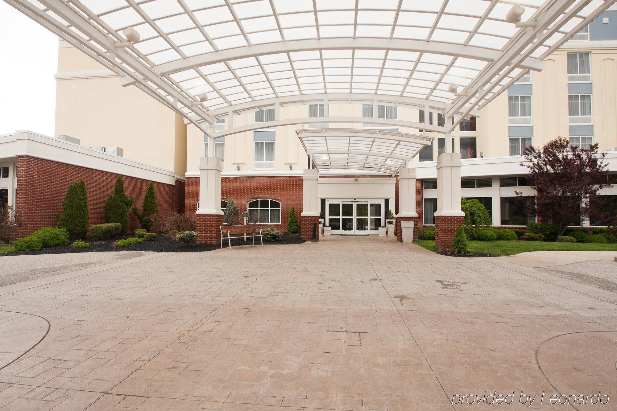 Delta Hotels By Marriott Huntington Mall Barboursville Extérieur photo