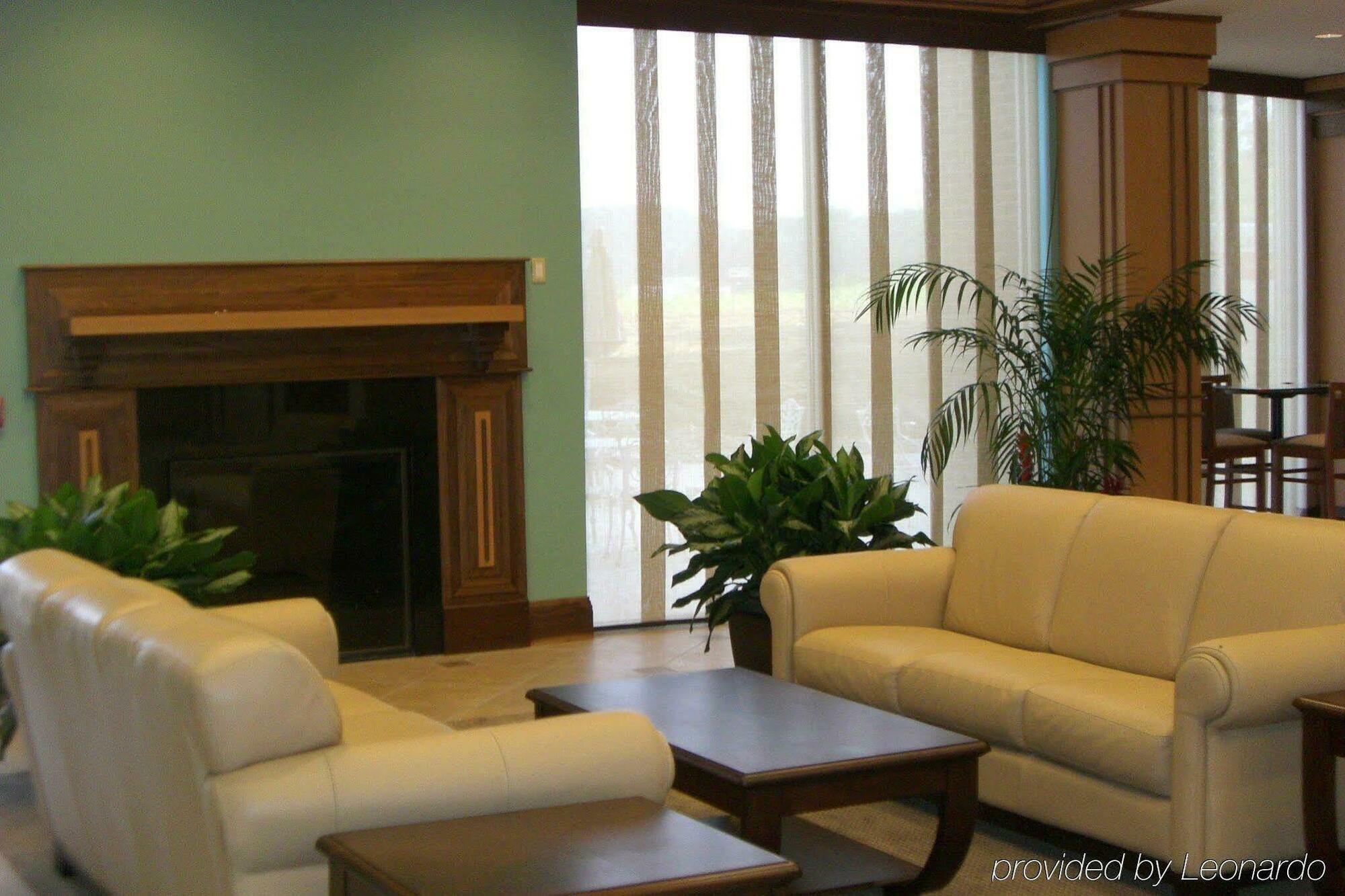 Delta Hotels By Marriott Huntington Mall Barboursville Extérieur photo